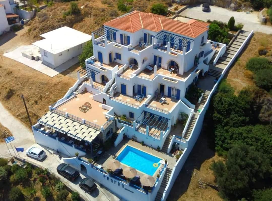 Prapas Apartment
